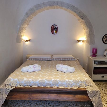 Trulli La Cariola Bed and Breakfast Locorotondo Εξωτερικό φωτογραφία