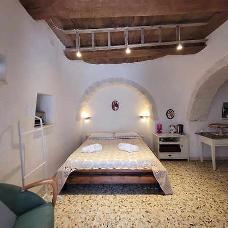 Trulli La Cariola Bed and Breakfast Locorotondo Εξωτερικό φωτογραφία