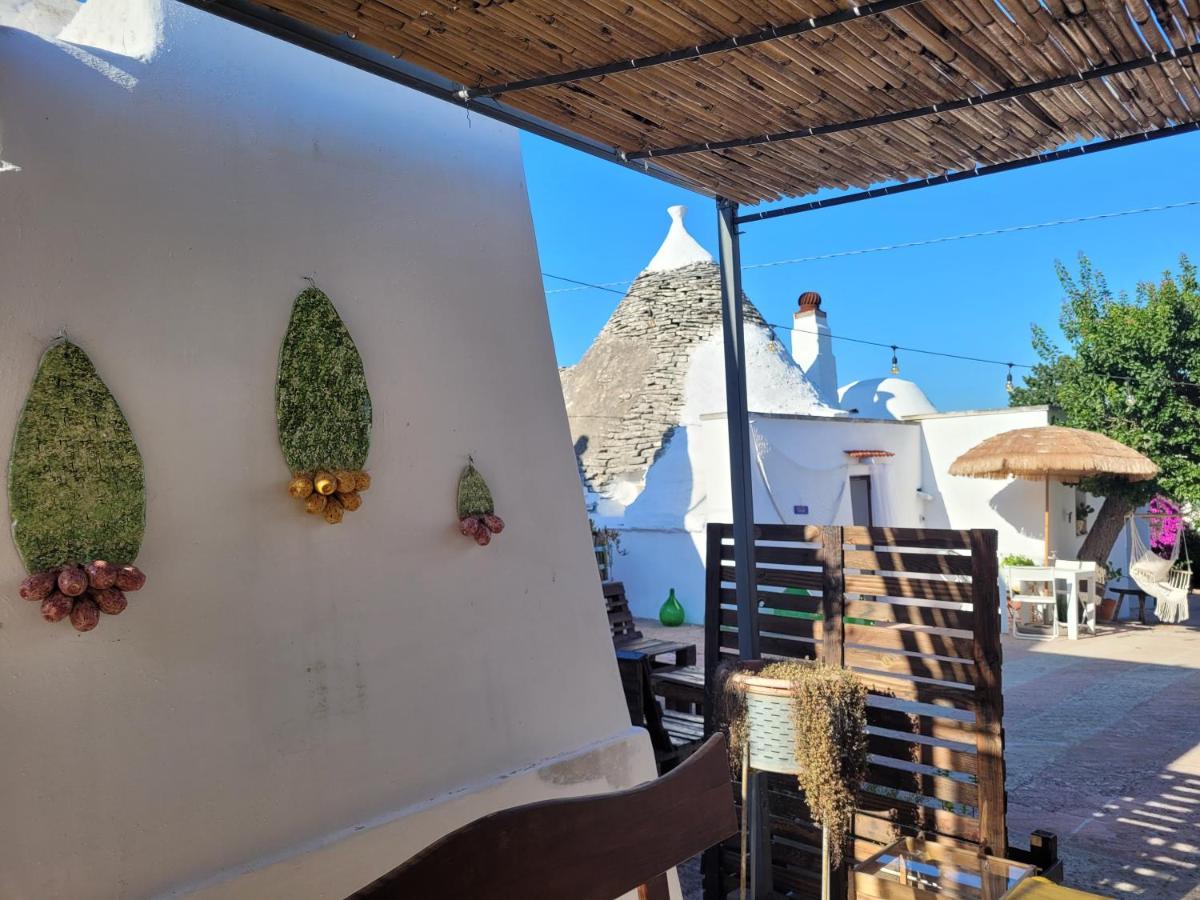 Trulli La Cariola Bed and Breakfast Locorotondo Εξωτερικό φωτογραφία