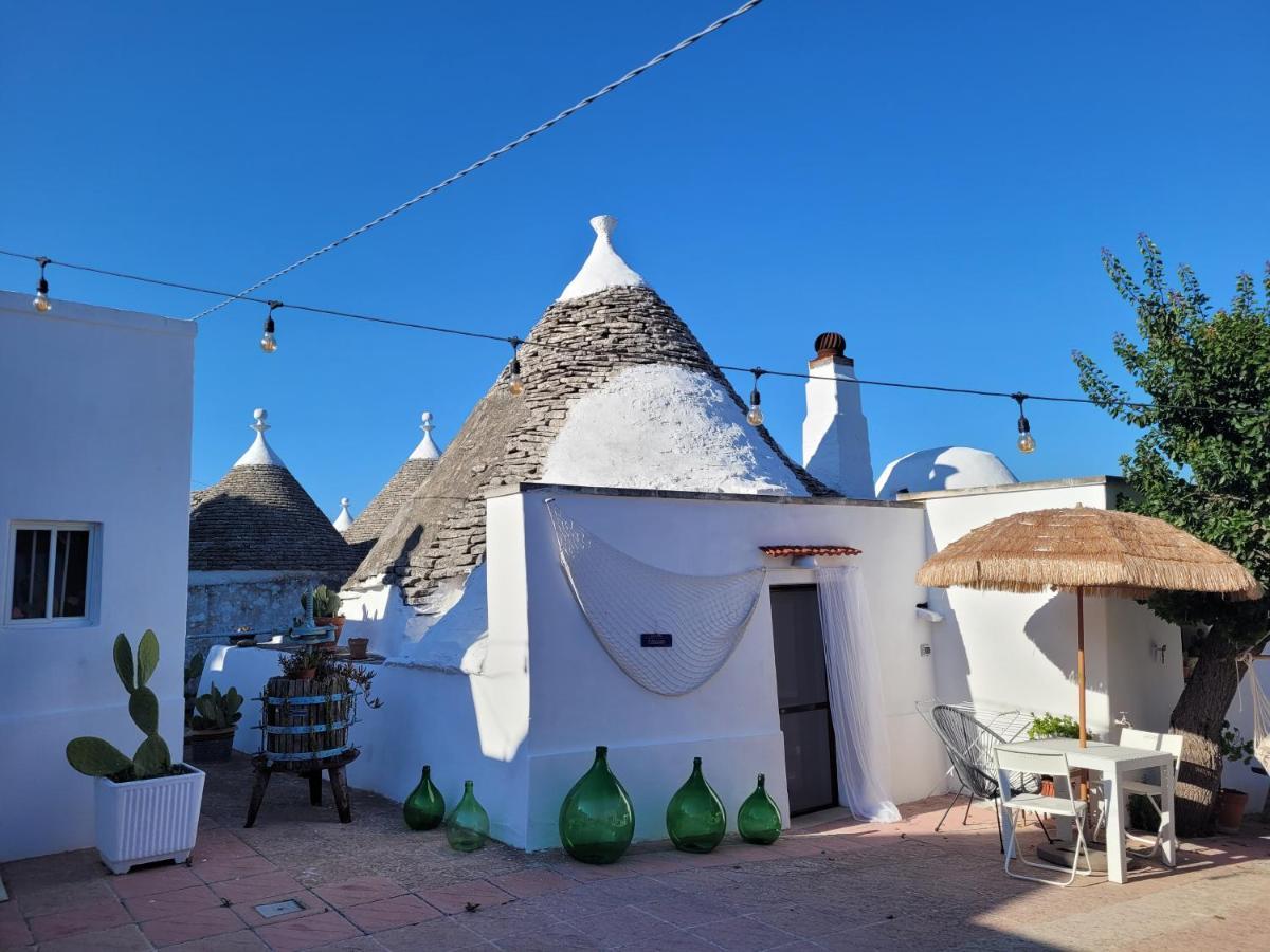 Trulli La Cariola Bed and Breakfast Locorotondo Εξωτερικό φωτογραφία